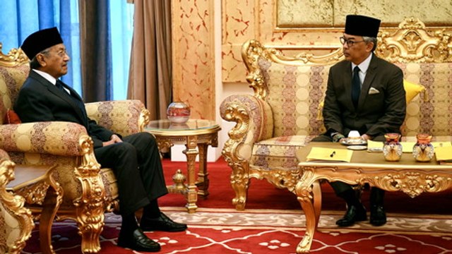 King grants audience to Dr M