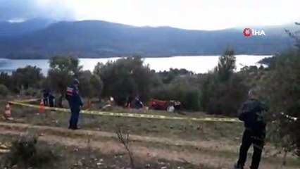 Çift sürmeye gittiği tarlada traktörün altında kalarak can verdi