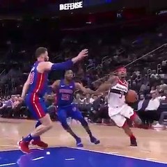 Les cinq pas de Bradley Beal