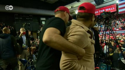 Trump'ın mitingi sırasında BBC kameramanına saldırı