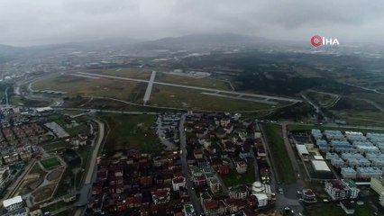 Şehrin içerisinde kaldığı için Trakya'ya taşınması planlanan 4. Kara Havacılık Alay Komutanlığı havadan görüntülendi