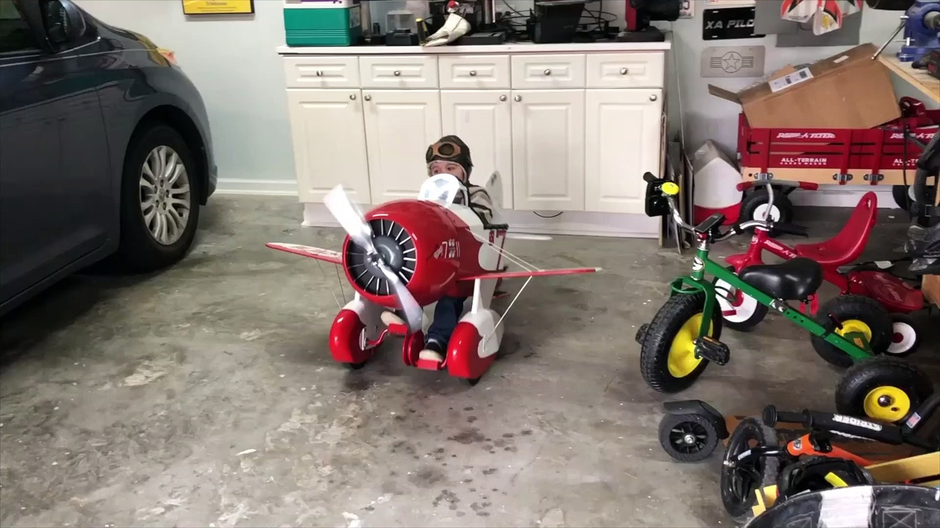 gee bee r2 pedal plane