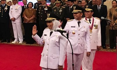Presiden Lantik Kepala Daerah Jawa Timur dan Jambi