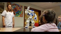 A Strasbourg, le robot Nao donne un coup de main aux enfants