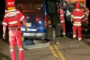 Moquegua: 9 muertos deja choque entre tráiler y minivan en la Panamericana Sur