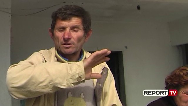 Report TV - Familja krutane me tre fëmijë të sëmurë jetesë në kushte ekstreme