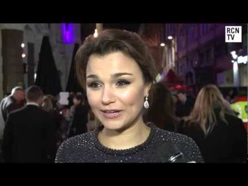 Les Misérables World Premiere Samantha Barks Interview