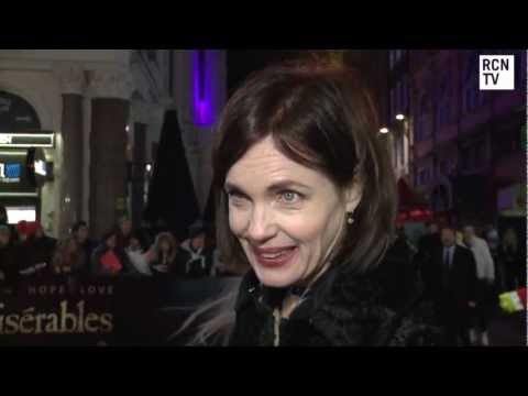 Downton Abbey Christmas Special Elizabeth McGovern Interview - Les Misérables World Premiere