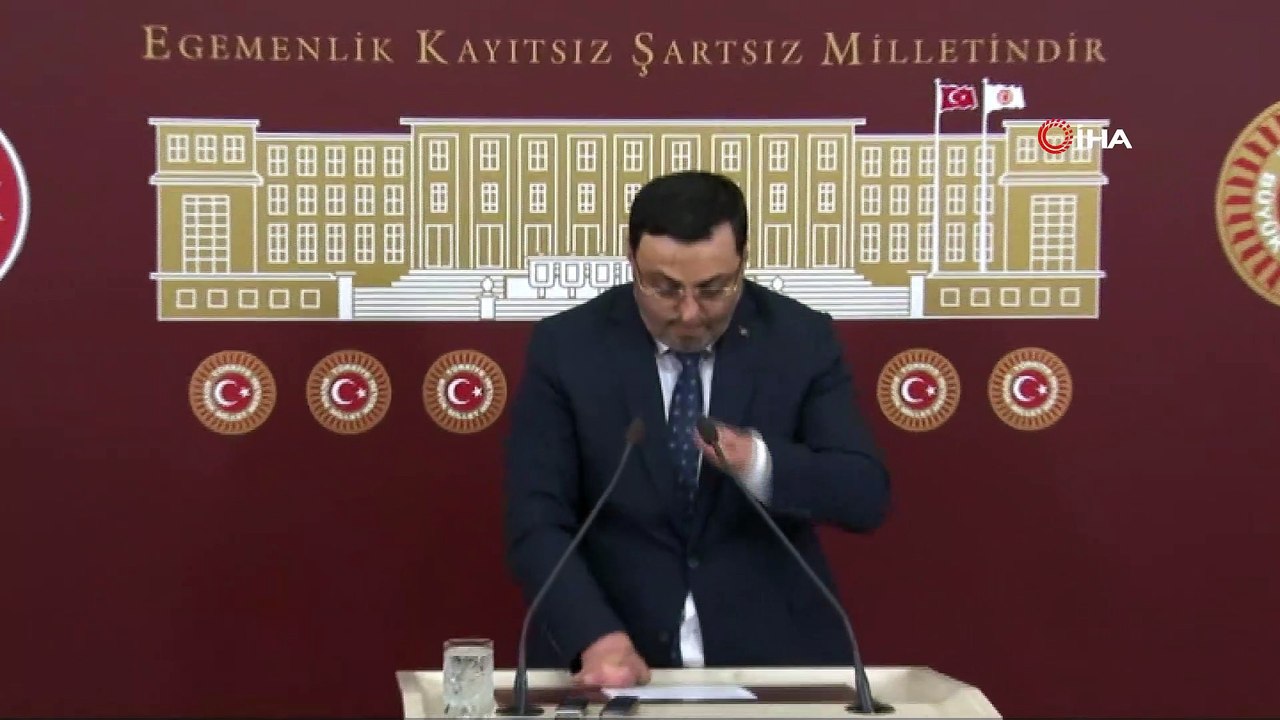 AK Partili Serkan Bayram: ' Venezuela'nin küresel güçlerin hem ekonomik yaptırım hem de askeri darbeyi işaret ederek, Meclis Başkanı'nı Devlet Başkanı ilan ederek yapılacak girişimler tutmayacaktır'
