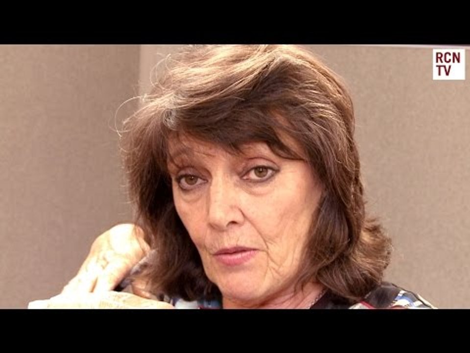 Sarah Douglas Explains How Superman Really Flies