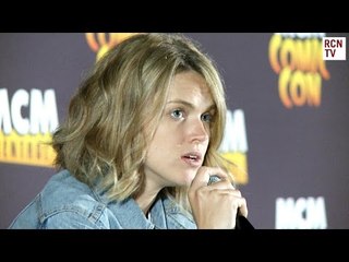 Gotham Star Erin Richards Gives Acting Advice