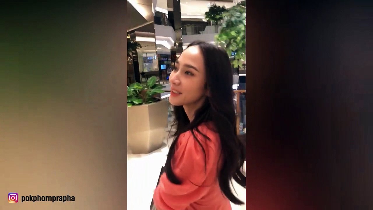 อั้ม พัชราภา มอบดอกไม้ วันวาเลนไทน์ให้ ไฮโซพก