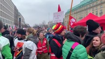 Almanya'da Kamu Çalışanlarının Uyarı Grevi Devam Ediyor