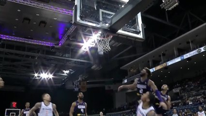 Jairus Lyles with one of the day's best plays!
