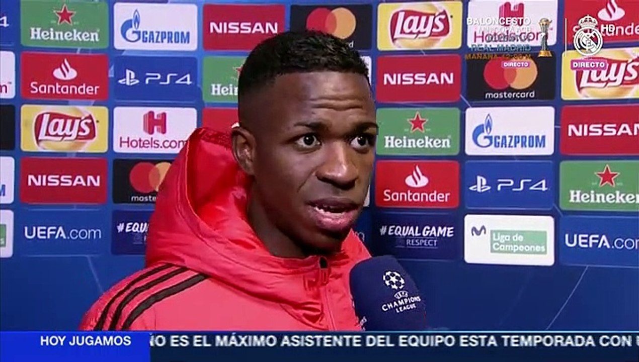 Vinicius: "Desde mi llegada a Madrid, Benzema me ha ayudado mucho"