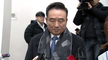 '여직원 성추행' 최호식, 징역 1년·집행유예 2년..."업무상 위력 인정" / YTN