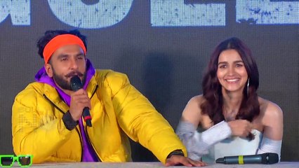 Ranveer Singh And Alia Bhatt KISS SCENE DELETED From Gully Boy?