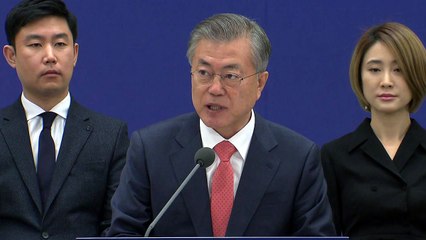 문재인 대통령 "최저임금 인상, 자영업 어려움 더한 측면" / YTN