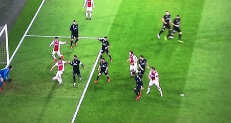 Ajax, Şampiyonlar Liginde Golü İptal Edilen İlk Takım Oldu