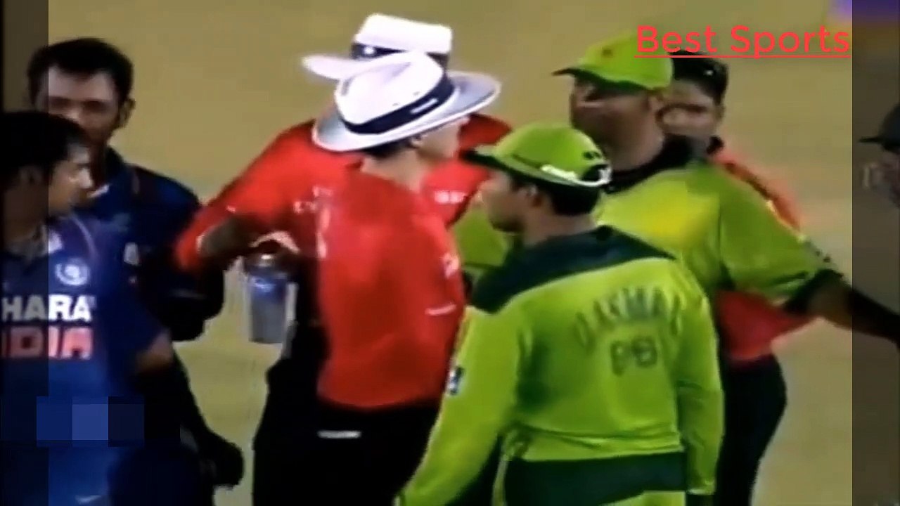 Top 5 Insane Cricket Fights in Pakistan vs India - Biggest Cricket ...