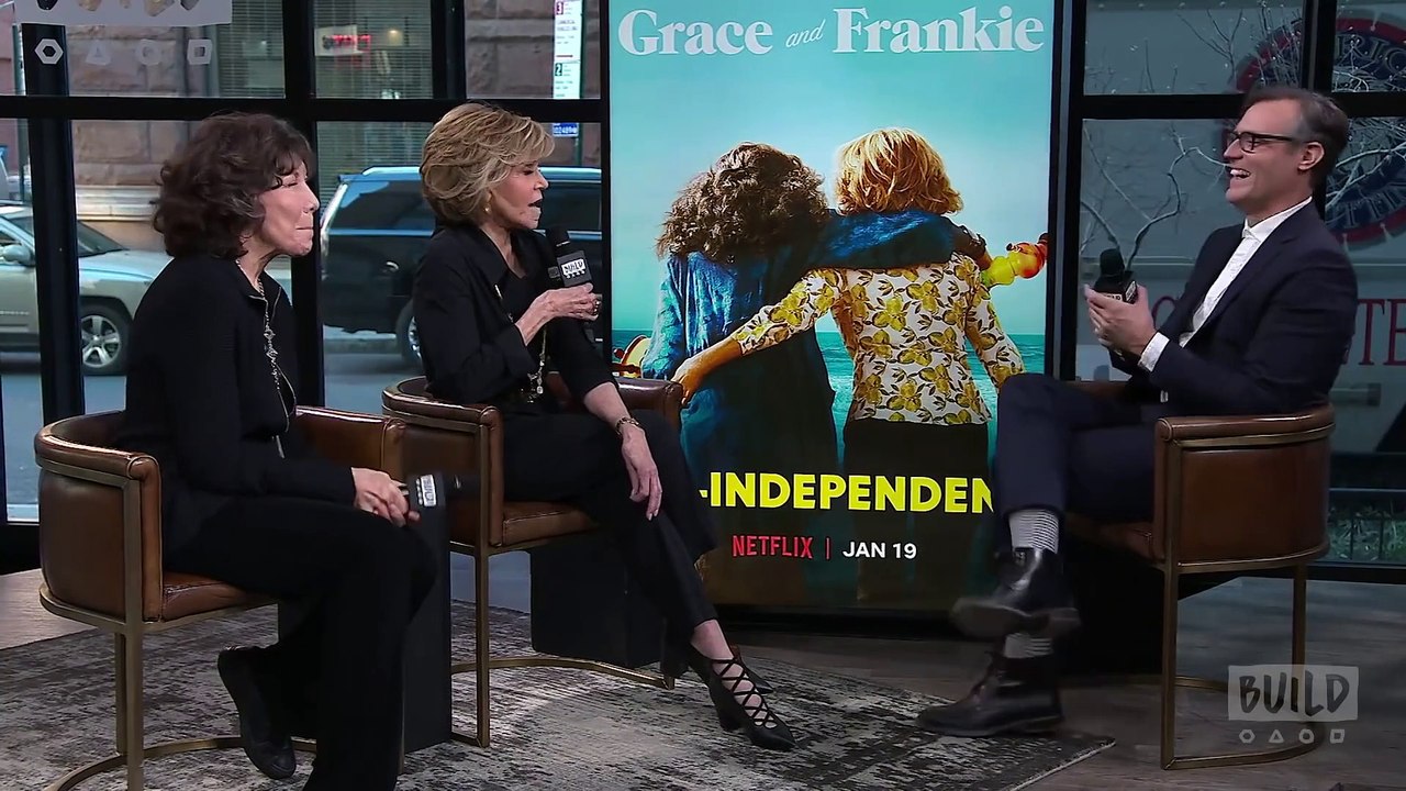 Jane Fonda & Lily Tomlin Swing By To Discuss Their Netflix Series, "Grace and Frankie"