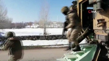 Van merkezli terör operasyonu kamerada: 16 gözaltı