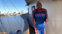 Basketball - Incroyables trick shots des Harlem Globetrotters à bord du Queen Mary