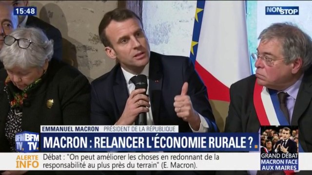 Échange houleux entre un maire et Emmanuel Macron: Je n'ai jamais dit des maires qu'ils étaient incompétents ou clientélistes