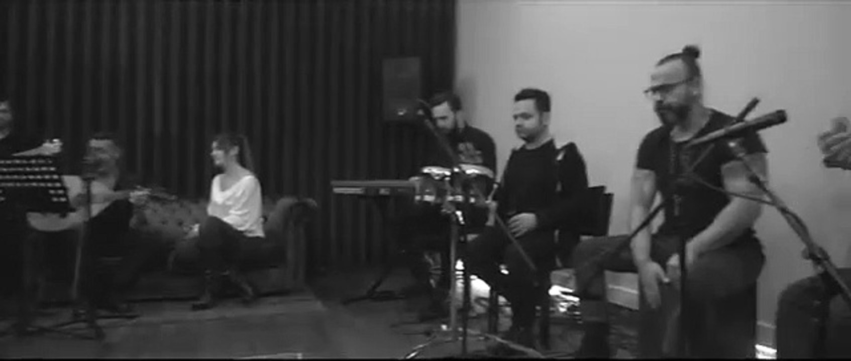 Hakan Altun feat. Derya Bedavacı - Kavuşmalıyız 2019 yeni klip