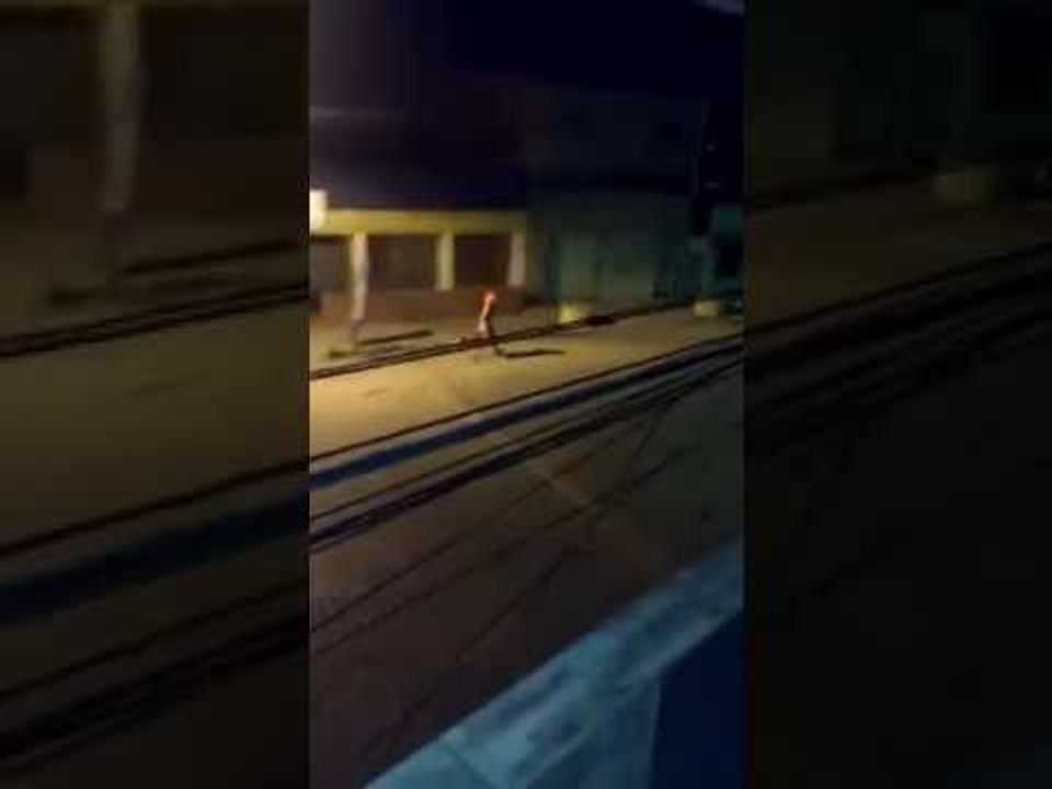 Flagrante: Palhaço misterioso corre atrás de populares no distrito de Ibiranga (Itambé-PE)