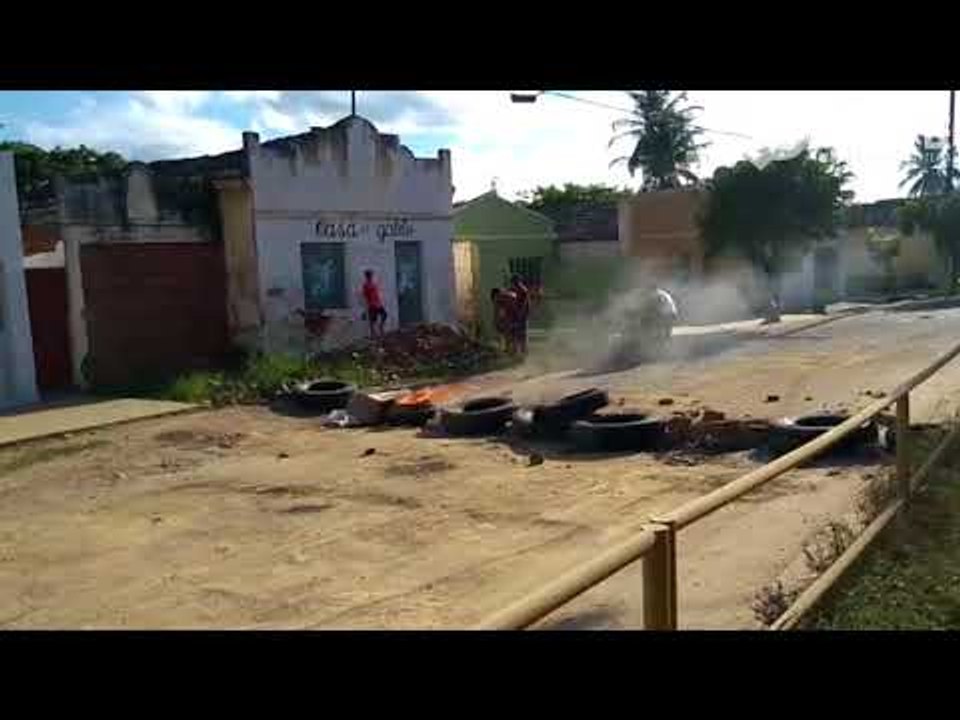 Protesto no distrito de Ibiranga em Itambé-PE