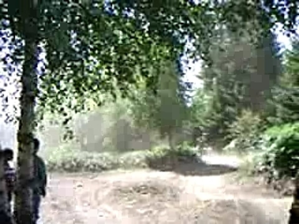 yz 85 et ktm 250 au terrain de cross