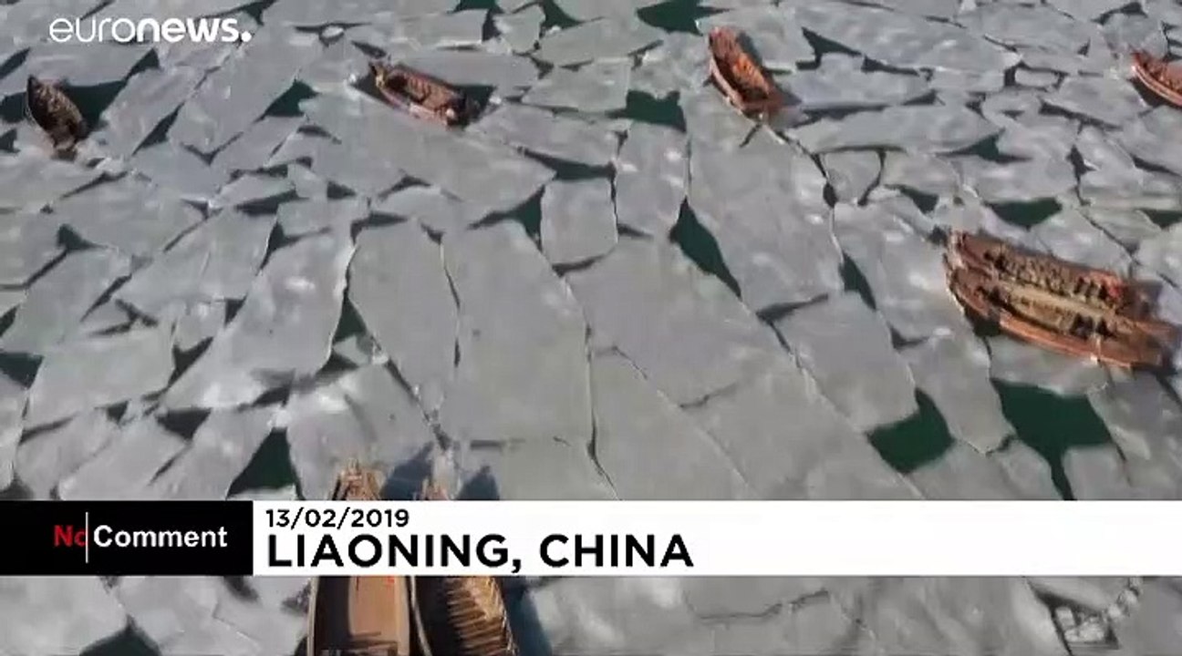 China: Hunderte Fischerboote liegen auf Eis