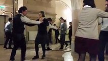 Dijon : pour la Saint-Valentin, ils ont dansé dans la salle des mariages de l'hôtel de ville