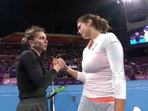 Halep bt Goerges (7-6 7-6)