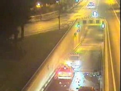 poursuite a moto + crash dan un tunnel