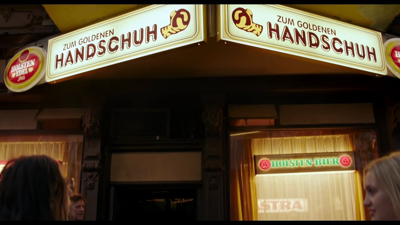 DER GOLDENE HANDSCHUH