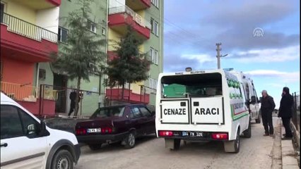 Uşak'ta Silahlı Saldırgana Müdahale Eden Polis Şehit Oldu (2)