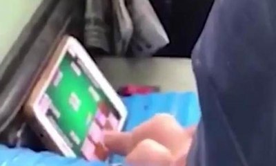 Direksiyon başında okey oynayan halk otobüsü şoförü yakalandı