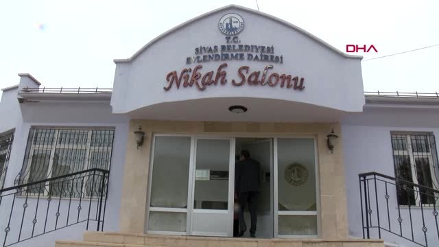 Sivas 12 Yılda 30 Bin Çiftin Nikahını Kıydı