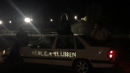Hemliga Klubben - Put Your Hands Up In The Air