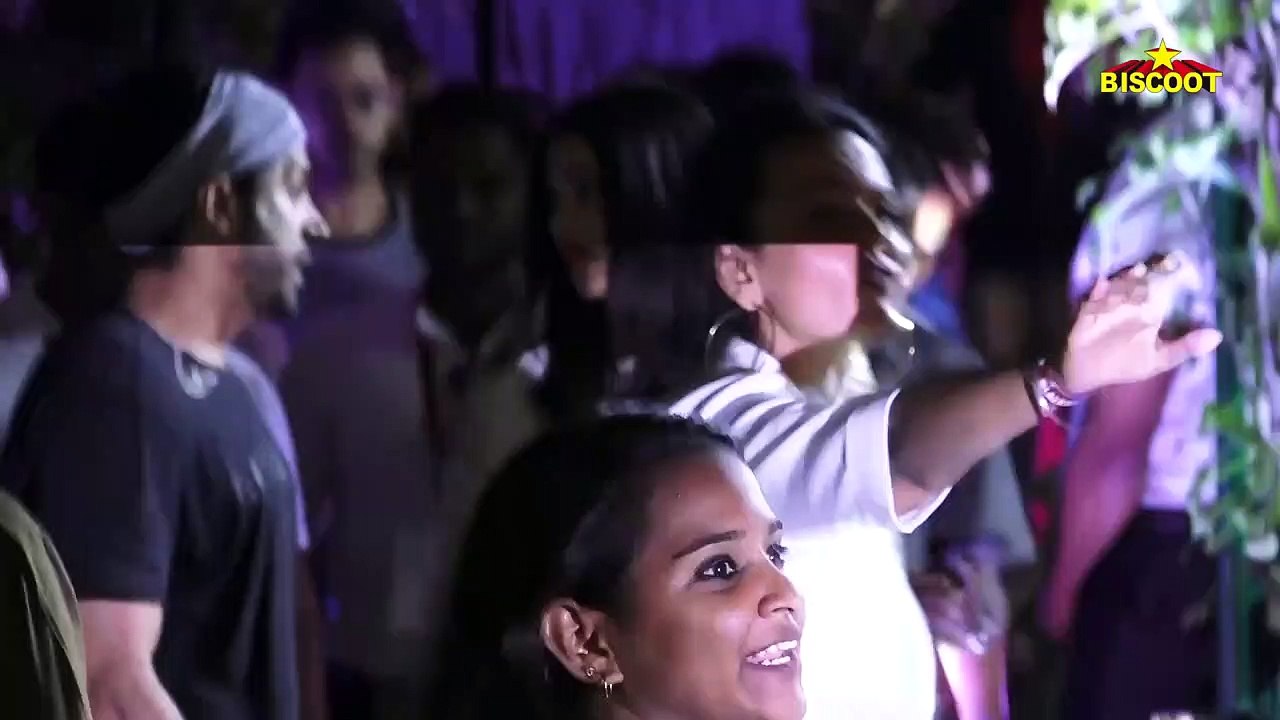 Aishwarya Rai Bachchan At Salman Khan Childhood buddy Farhan Akhtar’s MARD And Lalkaar’ Concert -