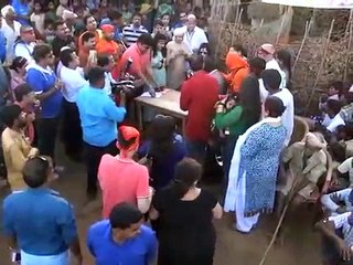 श्री राधे माँ के पावन सानिध्य में वस्त्र दान एवं आर्थिक सहायता (दादरा और नगर हवेली) सिलवासा मै