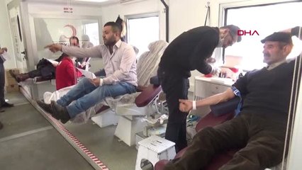 Van İlik Kanseri Teşhisi Koyulan Burak İçin Erciş'te Kampanya Başlatıldı