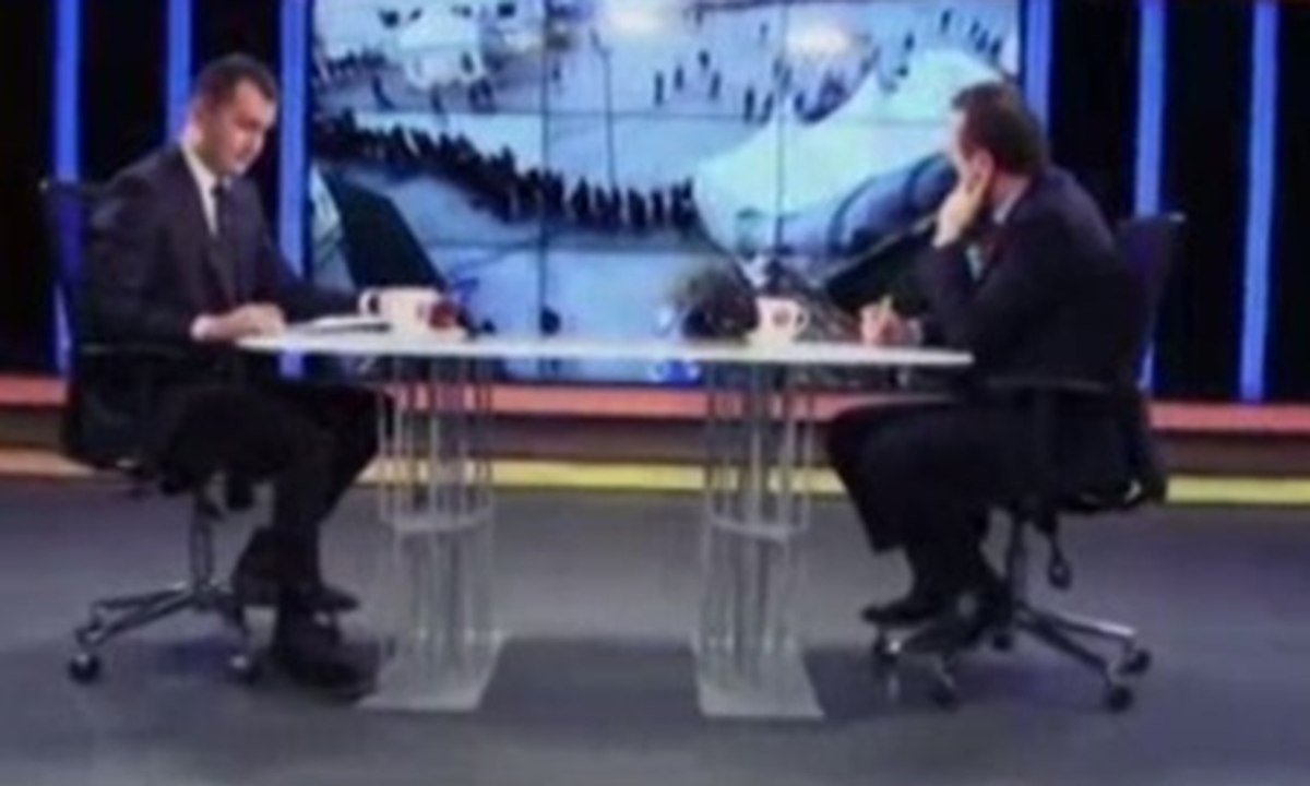 Canlı yayında Mahsuni Şerif göndermesi