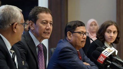 Azhar Harun: No, Zoe and I are not 'Pakatan or BN supporters'