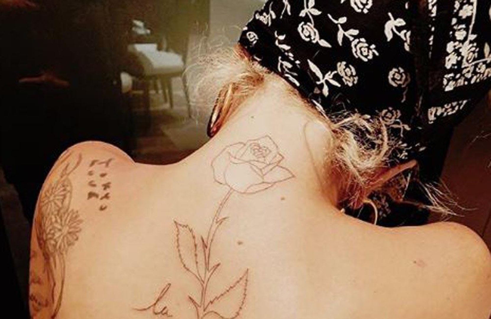 ⁣Lady Gaga reveals new tattoo inspired by A Star Is Born