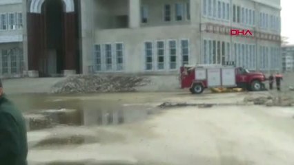 İzmir Yevmiyelerini Alamayan 7 İnşaat İşçisi İntihara Kalkıştı