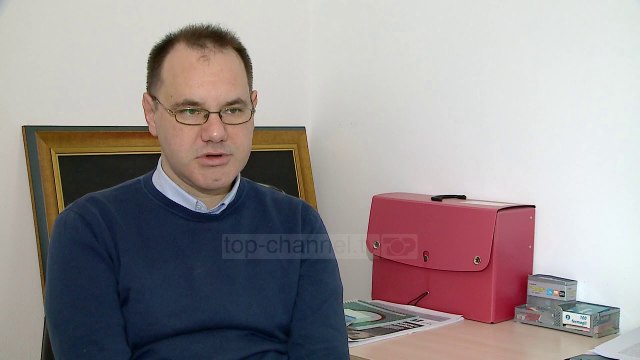 Taksë edhe mbi portalet - Top Channel Albania - News - Lajme