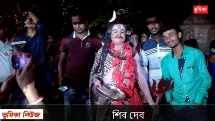 শিব দেবের  সাজে এক ভক্ত